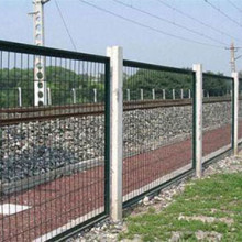 安平縣朗利絲網(wǎng)制造 專(zhuān)業(yè)打造高品質(zhì)護(hù)欄網(wǎng)，為安全與美觀保駕護(hù)航